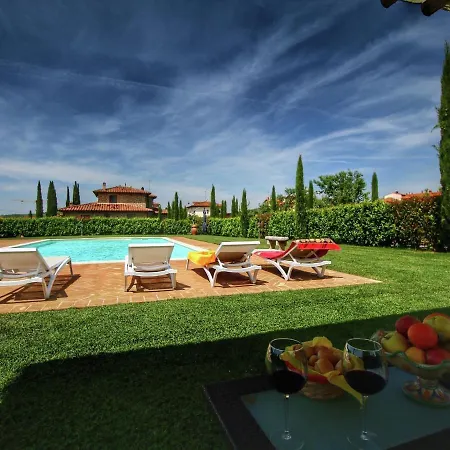 펜션 Belvilla By Oyo Casal Gheriglio Roseto *