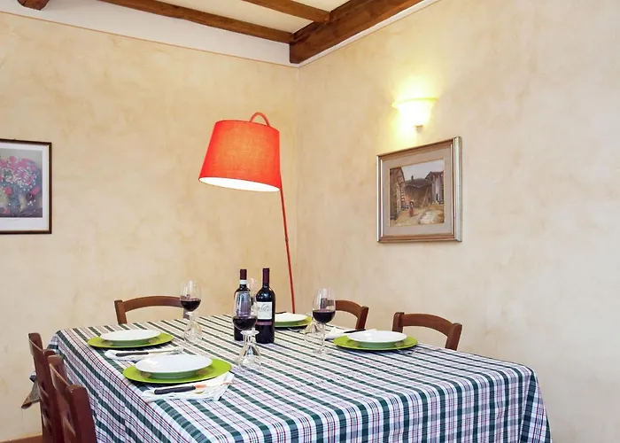 Belvilla By Oyo Casal Gheriglio Roseto 루치냐노